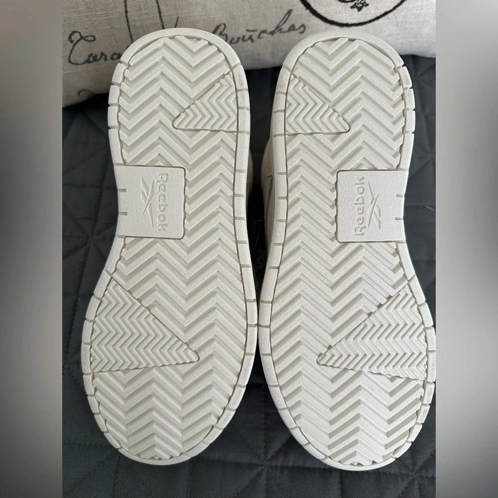 NWB Reebok Leather Tech Geo White Women’s High Tops - Picture 7 of 11